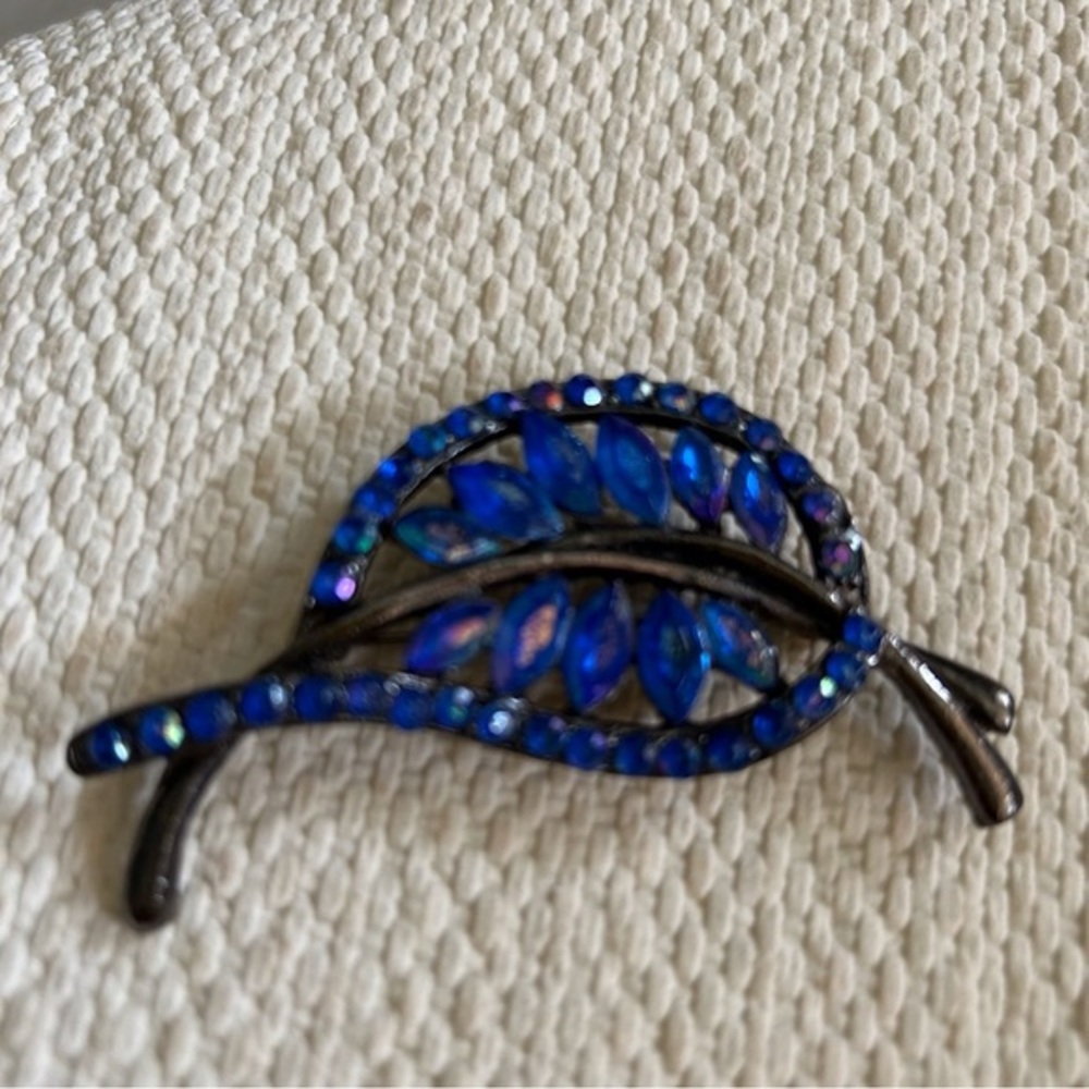 Vintage Blue Rhinestones Brooch Silver tone 1” x 2.5”